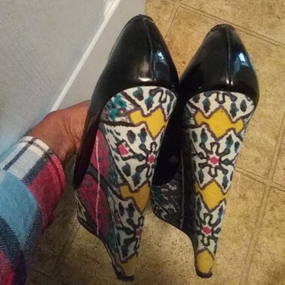 Multicolored heels - Picture 4 of 4